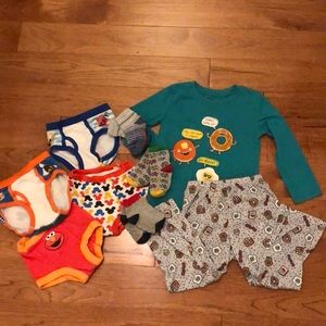 ⭐️$4 3-4T Lot! ADDED TO ANY BUNDLE!